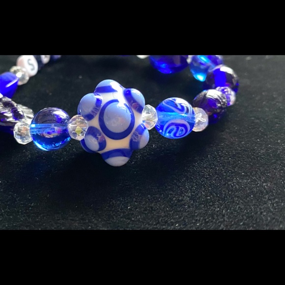 ❣️UK Wildcats, 2 fan bracelets, blue/white various bead types, CATS & paw - Picture 10 of 12